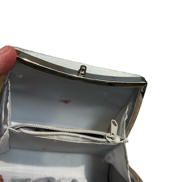 ALDO Small Silver Handbag Chain or Handle Prom Gala Formal 5" across x 4" - Picture 5 of 13